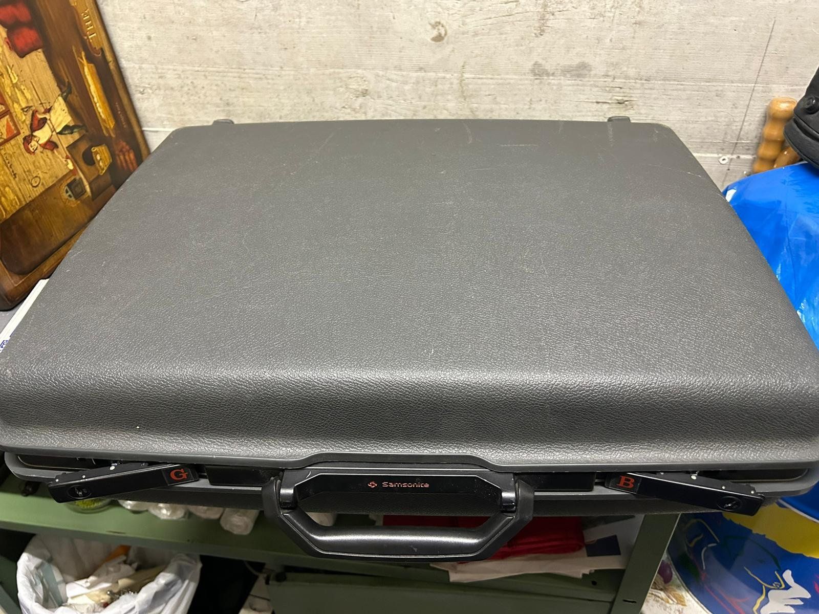 Samsonite Valises de voyage: Valigia Samsonite rigida grigia – D'occasion à Melano par H-Sara