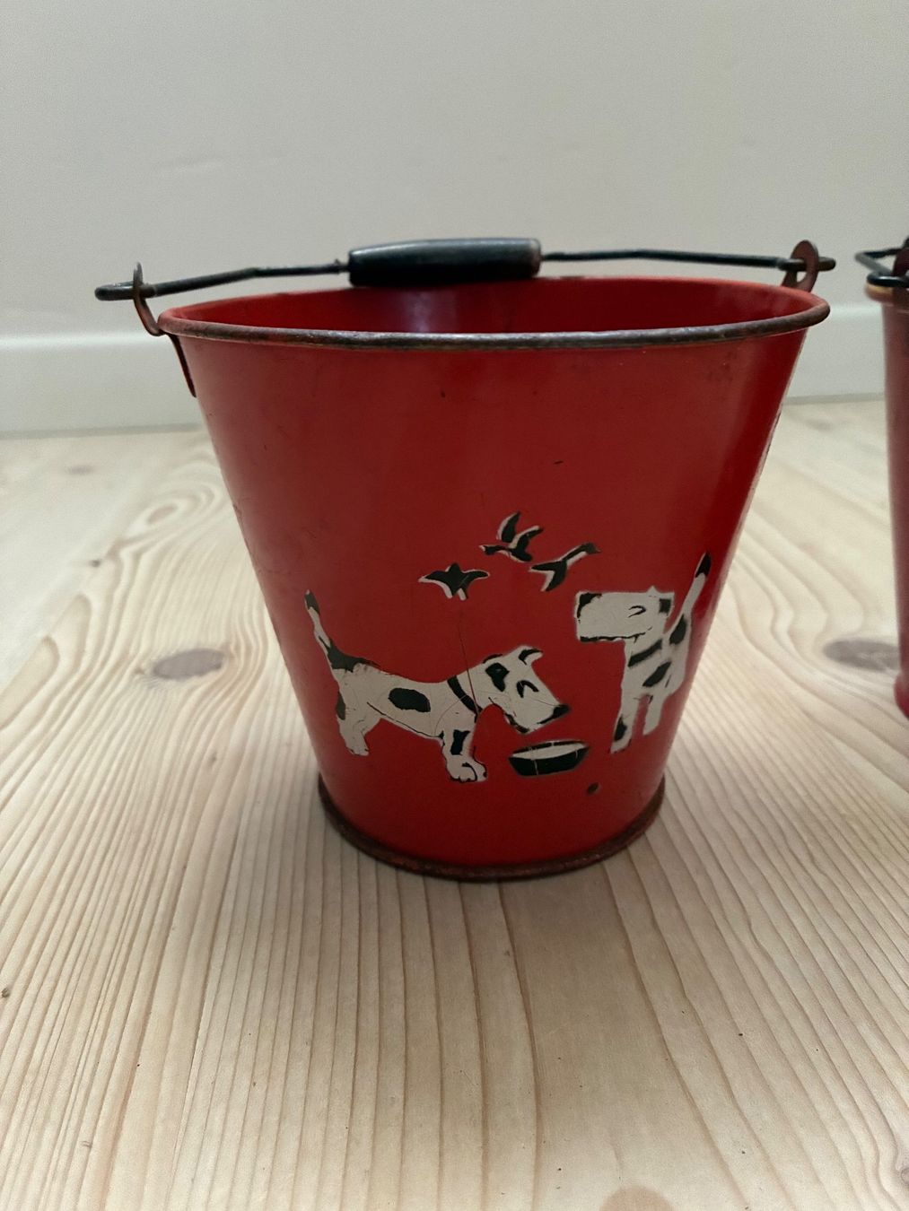Jouets: 2 alte Eimer Kinderspielzeug – D'occasion à Steffisburg par Reitschel5 1