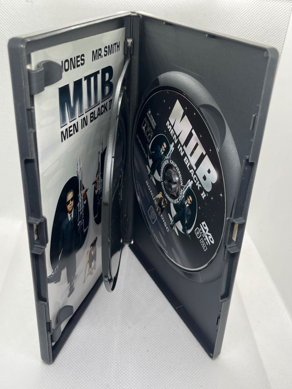 Tutti i DVDs: Men in Black II DVD - Agenten im Einsatz – Usato da Hinterkappelen venduto da Kim1992 2