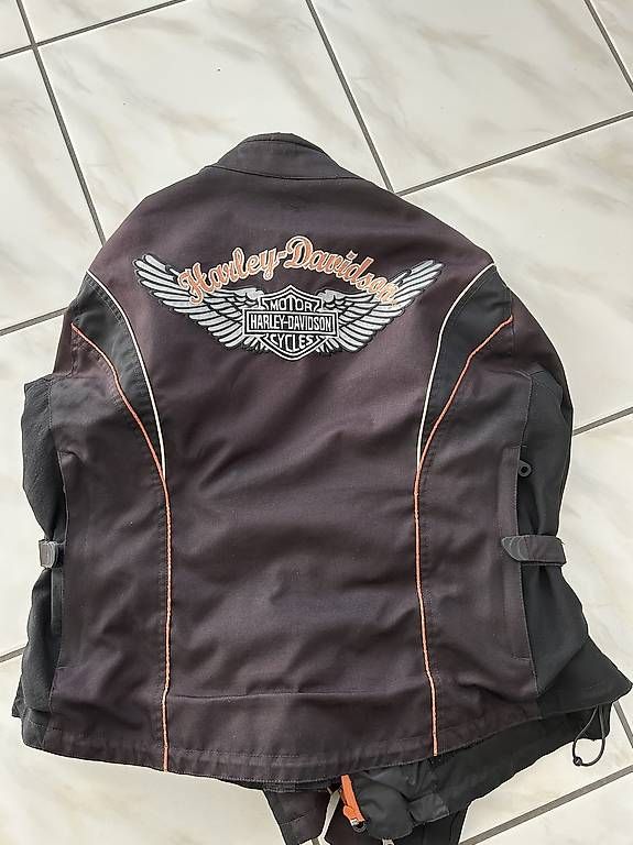 Harley-Davidson Jacken: Zu verkaufen Lady Harley Davidson Jacke – Gebraucht aus Recherswil von Giowe 3