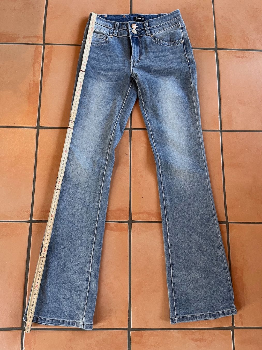 Jeans: Jeans Missue Taille 34 - XS – Neuf (Voir description) à Eclépens par meegogeem