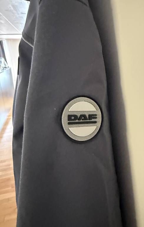 Giacche: DAF Trucks Fahrerjacke Gr. L – Usato da Seedorf UR venduto da Speedtrans74 2