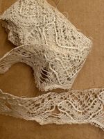 Vintage -   Leinen-Spitze 3 cm breit, 1.50 m lang