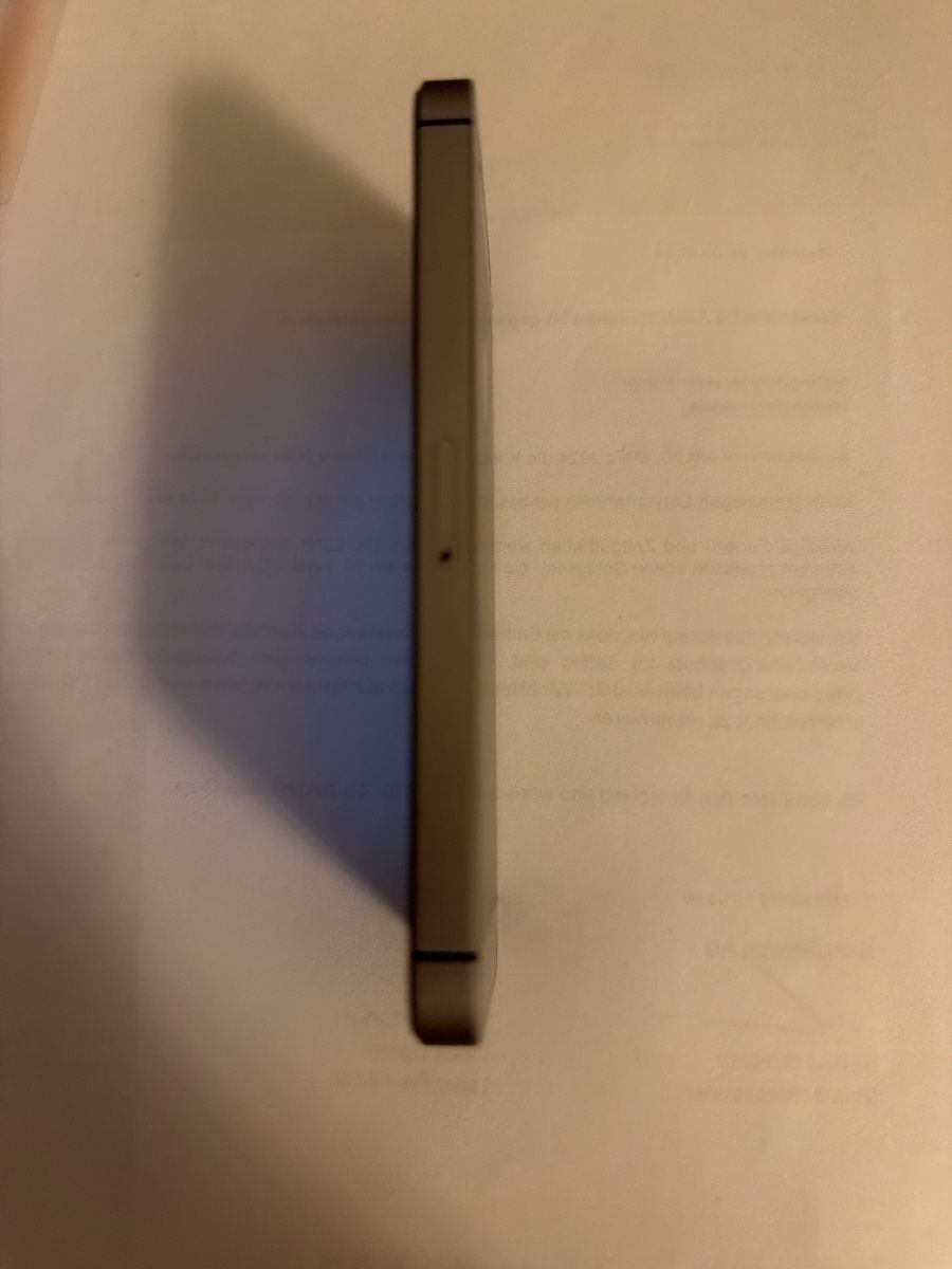 Apple Telefoni cellulari / Smartphones: iPhone SE Spacegrau guter Zustand – Usato da Reichenburg venduto da kren78 3