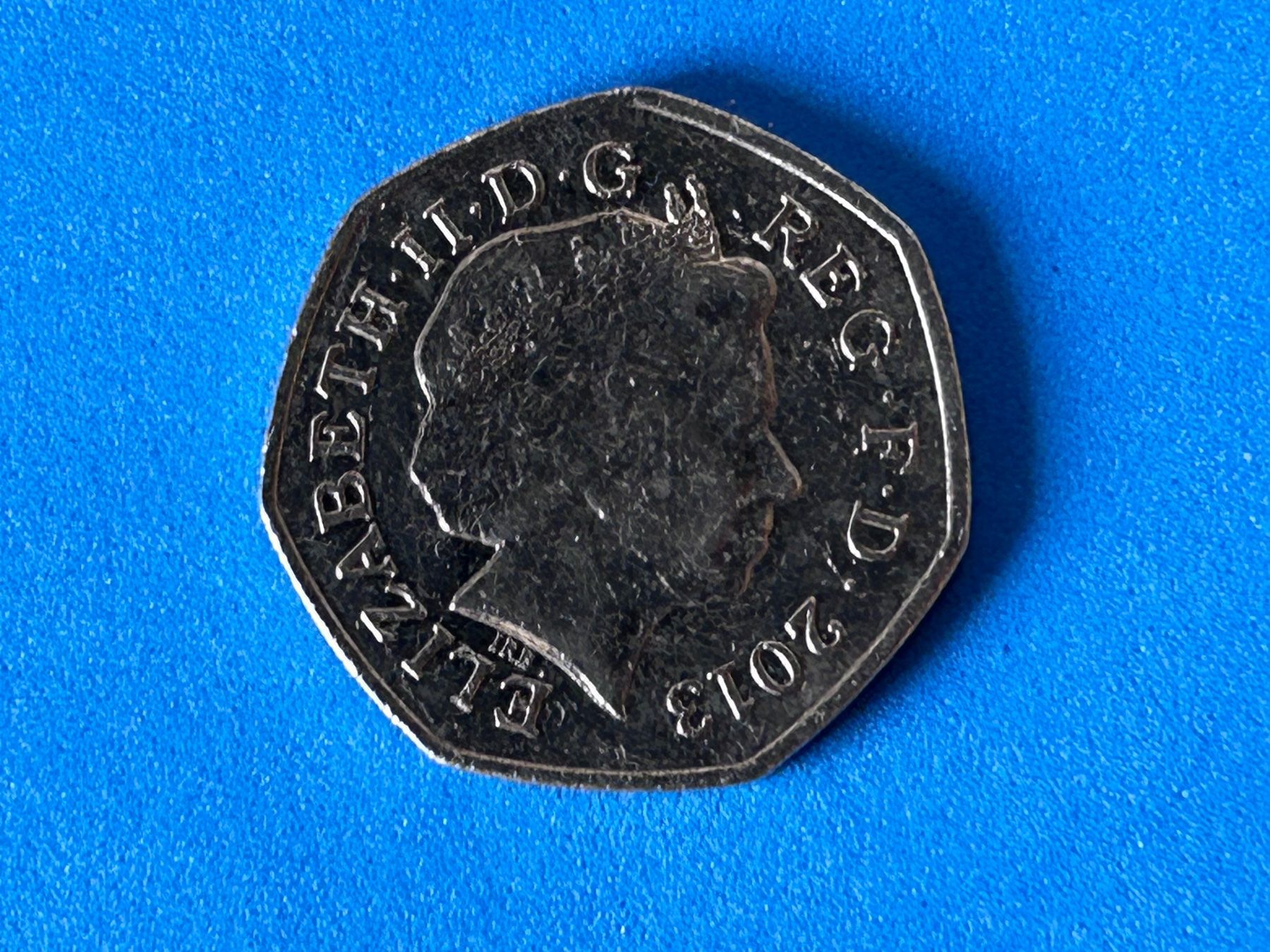 Alle Münzen: UK - 50 Pence - Christopher Ironside 2013 – Gebraucht aus Corcelles NE von AJKader 5