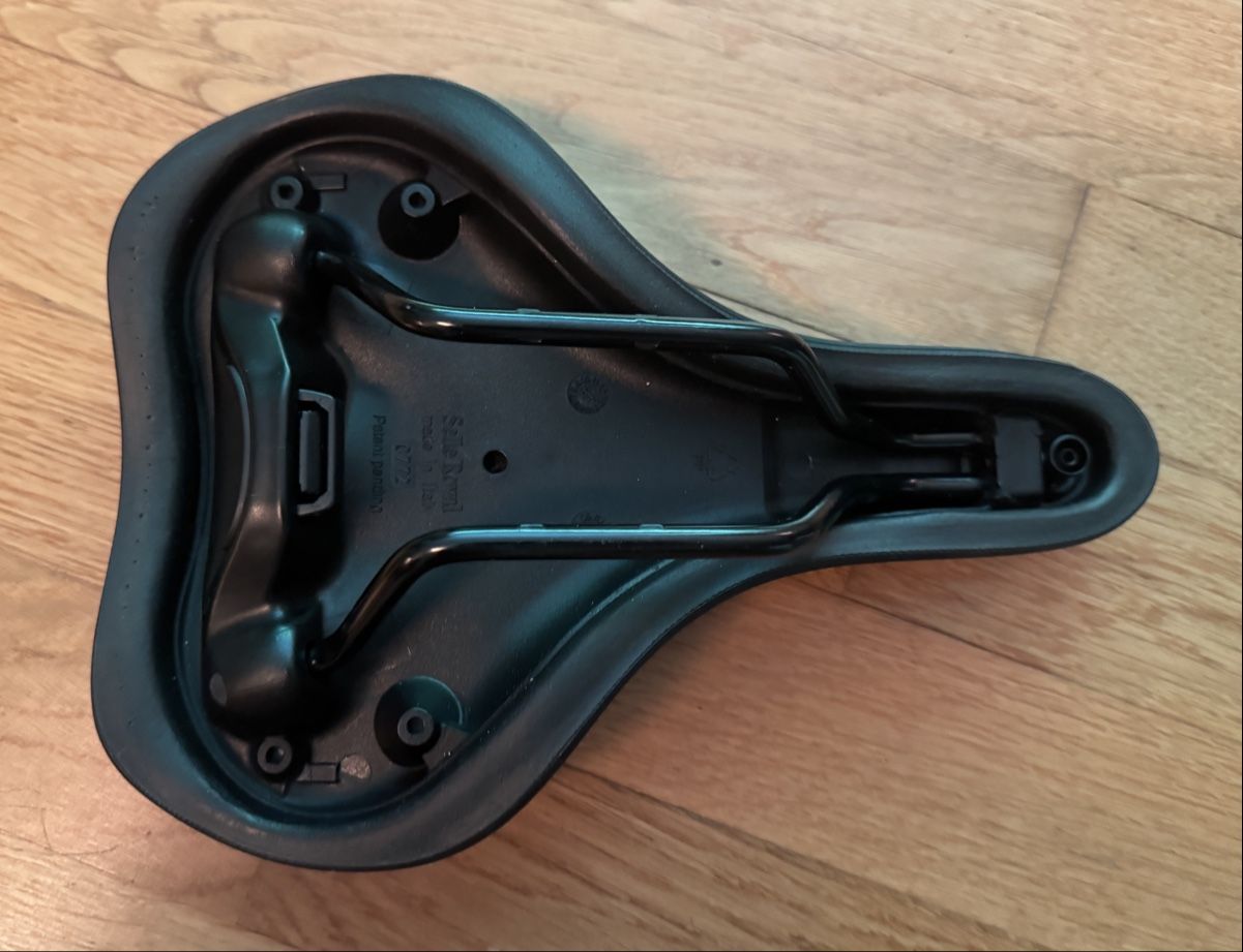 Ersatzteile: Selle Royal SELLEROYAL Sattel WAVE  – Neu (gemäss Beschreibung) aus Emmenbrücke von Herzog07 5