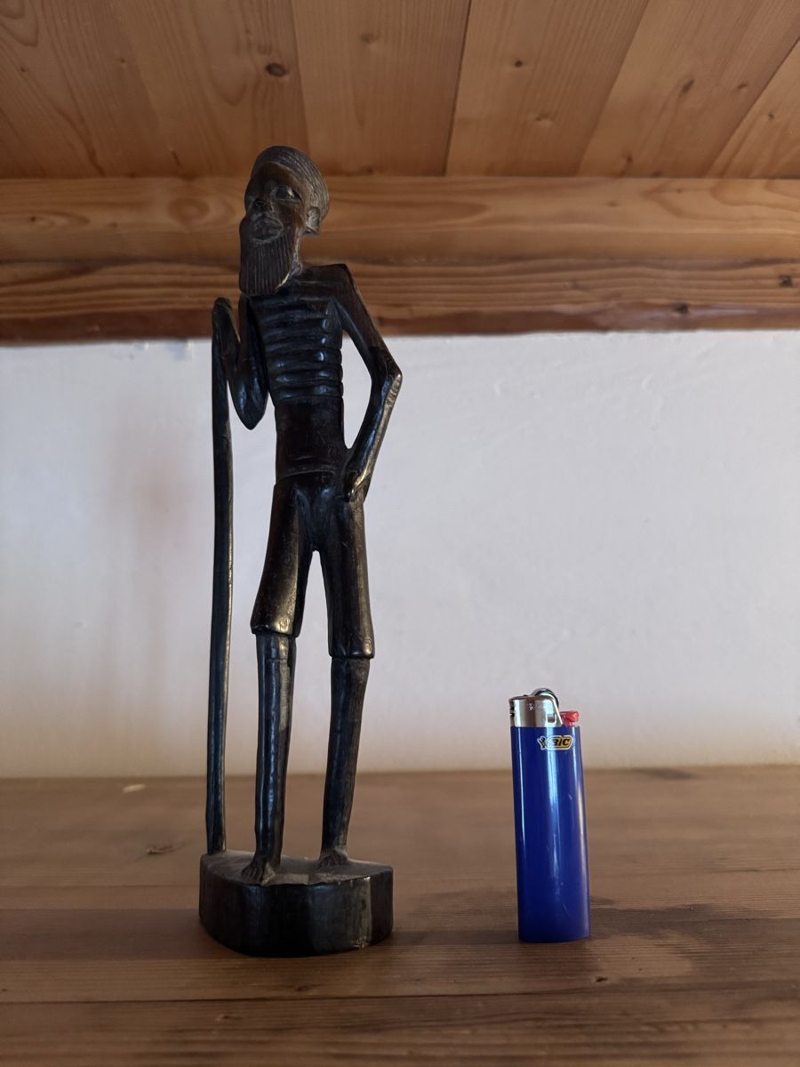 Figuren: Afrikanische Holzfigur, Handarbeit – Gebraucht aus Bäretswil von clothes-freak