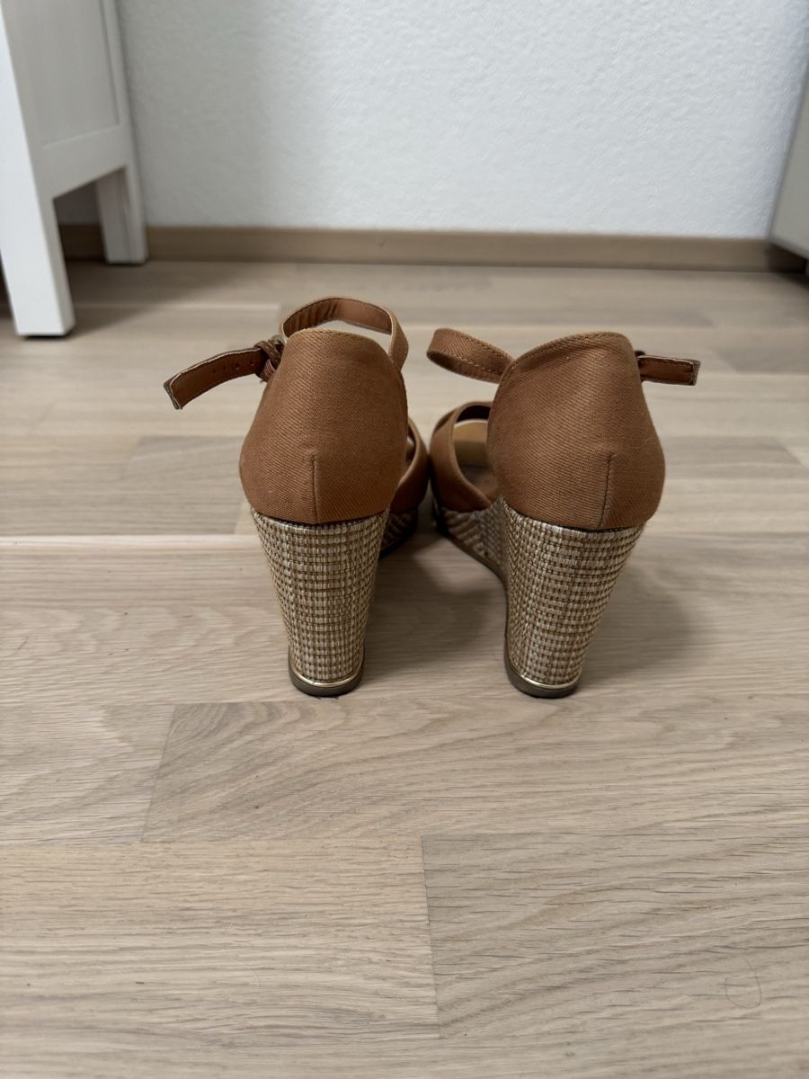 Scarpe da donna: Keilabsatz Sandalen in braun – Usato da Sulgen venduto da a_fonsi 1