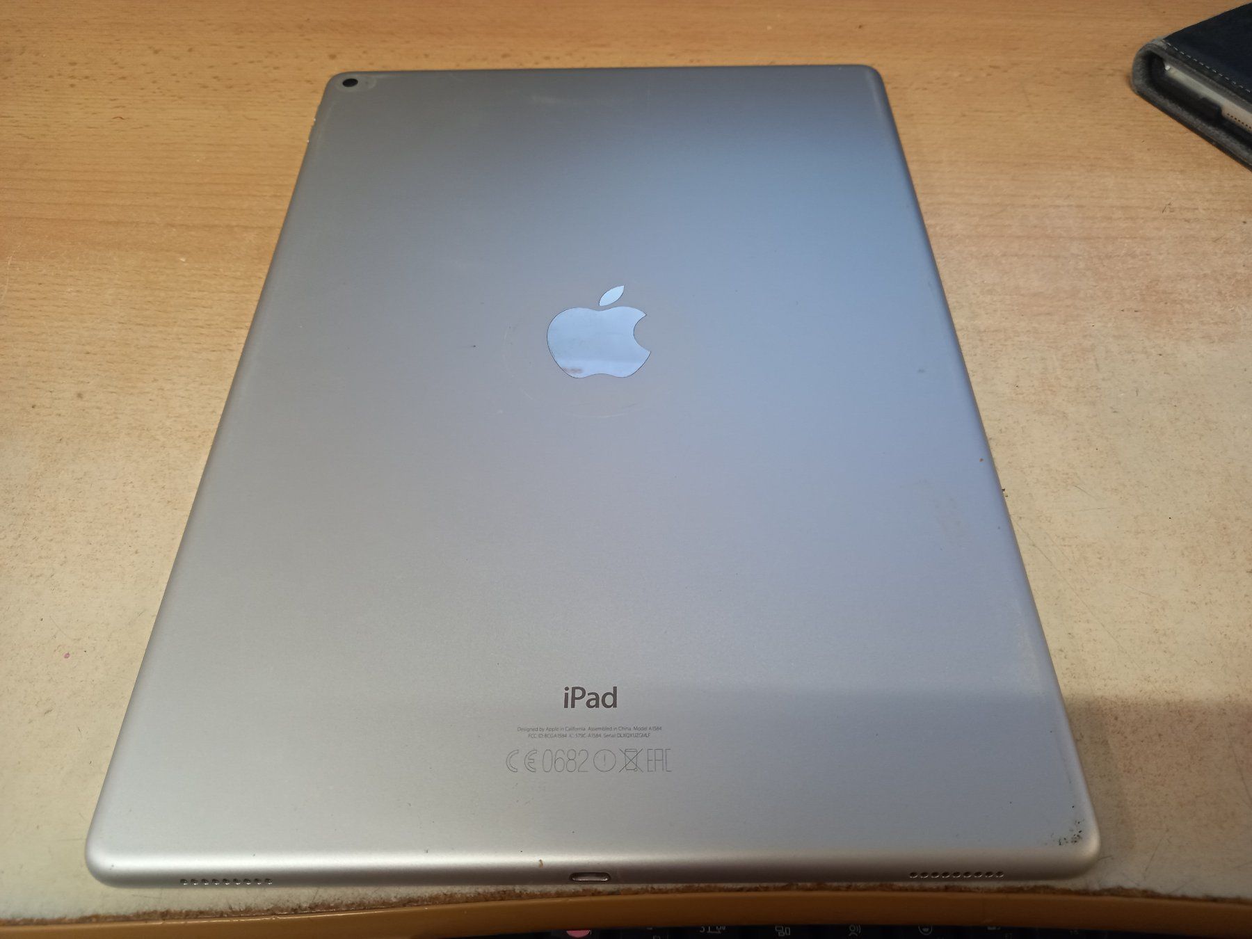 Apple Tablet PC: iPad Pro 12.9-inch Wi-Fi 2016 32gb – Usato da Romont FR venduto da ventecomp 5