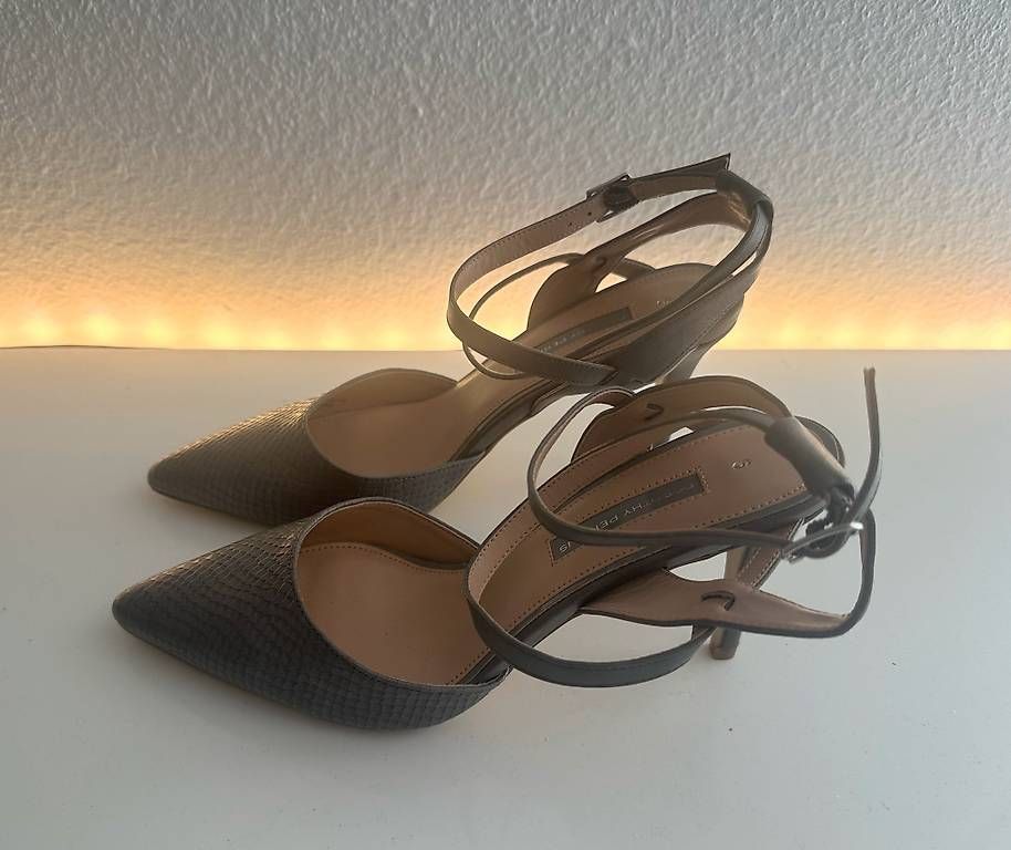 Dorothy Perkins Damenschuhe: NEU! Sehr schöne Pumps. Gr. 39 – Neu (gemäss Beschreibung) aus Flawil von mar_9chb 1