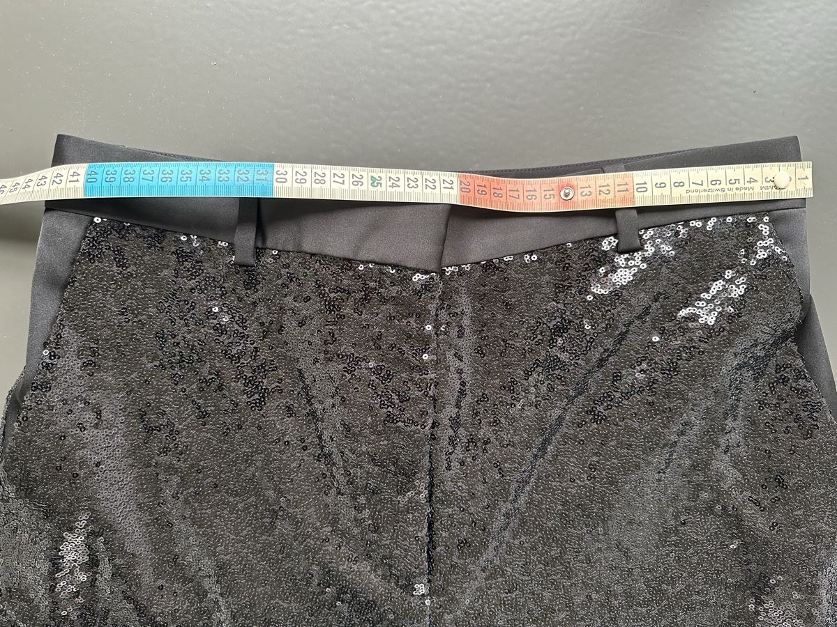 Cos Pantaloni: Pantalon à sequins noir – Nuovo (secondo la descrizione) da Zürich venduto da armande01 5