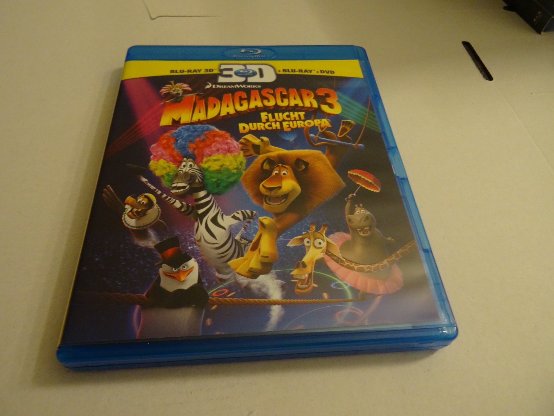 Tutti i DVDs: Madagascar 3 Blu-ray 3D und DVD – Usato da Olten venduto da Disc-Verkauf