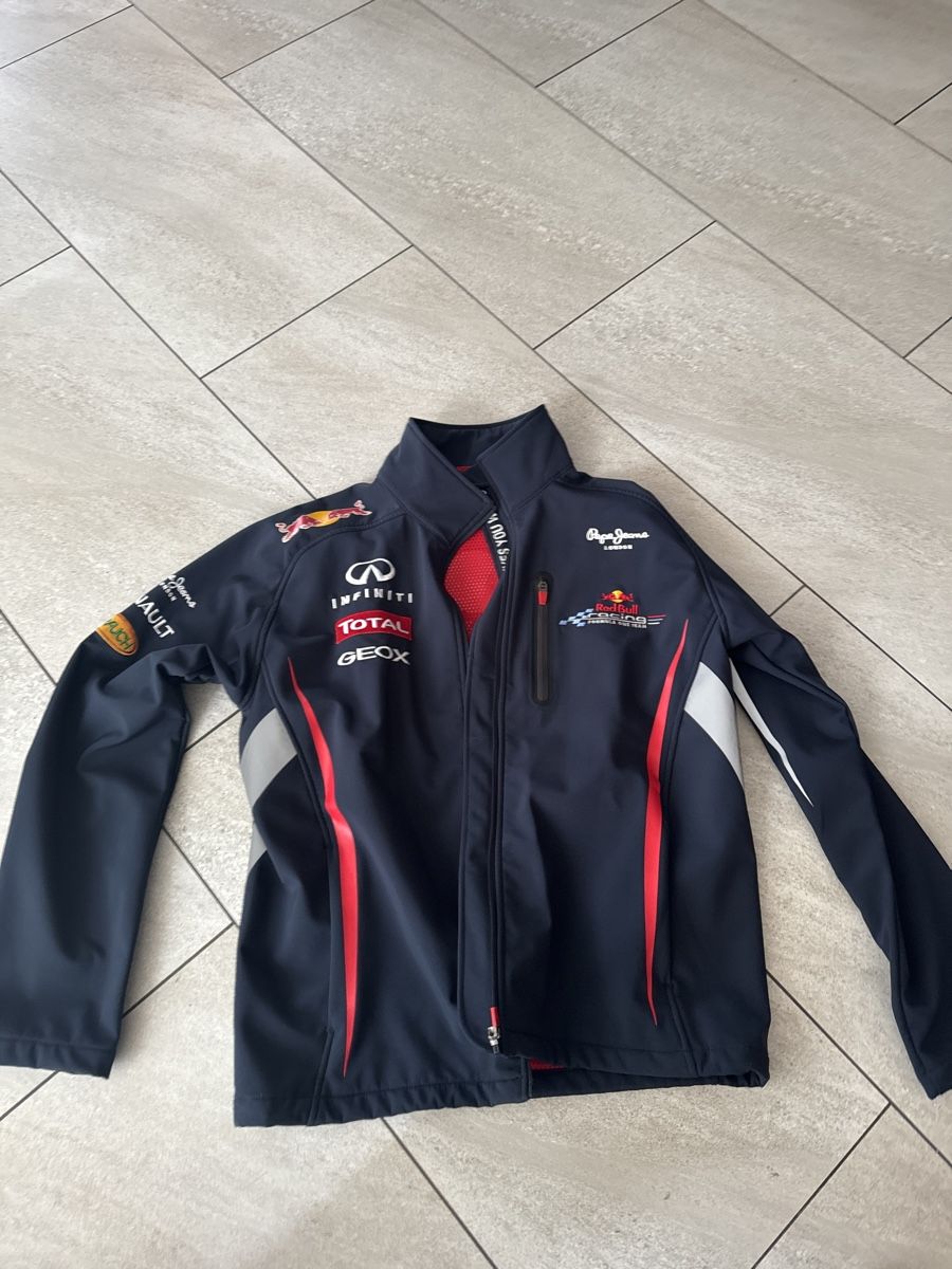 Giacche: Team Red Bull Softshell Jacke – Usato da Vella venduto da Buendnersteinbock