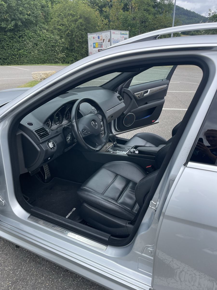 Mercedes-Benz Automobili: Mercedes C63 AMG T Modell – Usato da Balsthal venduto da fam_27g8 3