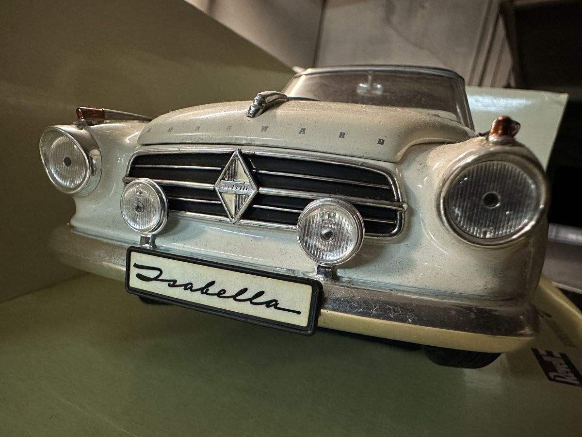 Modellini d'auto: Borgward isabella coupe Oldtimer classic revell – Nuovo (secondo la descrizione) da Reinach AG venduto da rares75 1