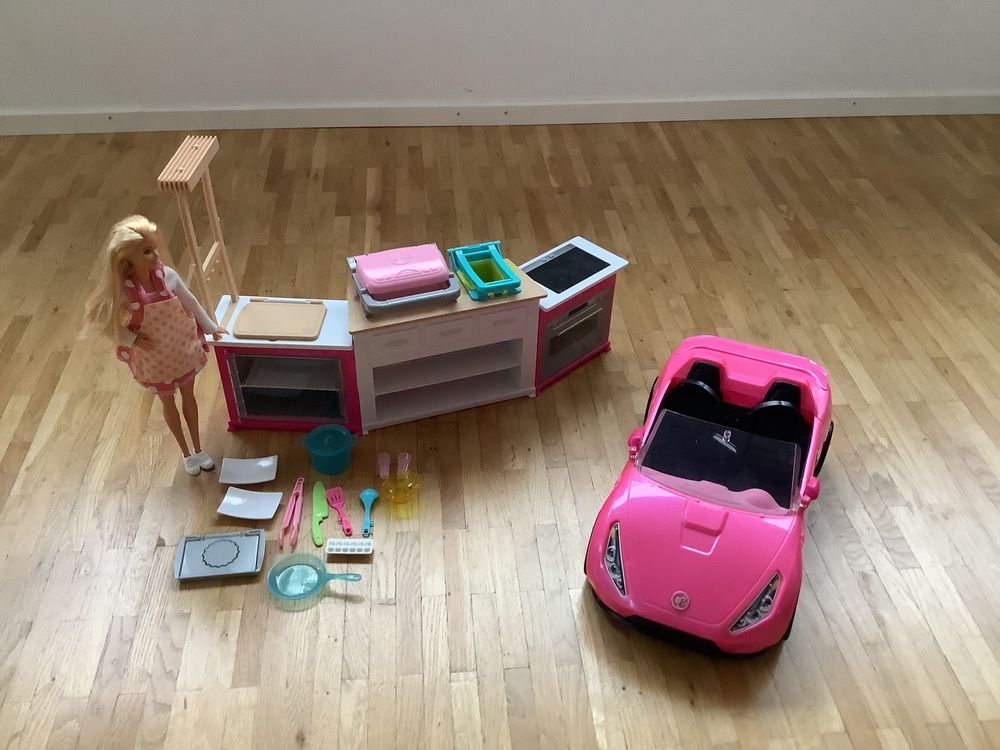 Barbie kitchen online car