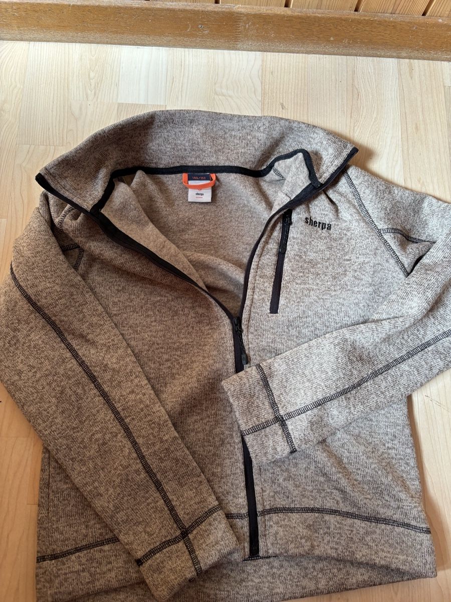 Sherpa Jacken: Jäckli | Sherpa | 146/152 | neu – Neu (gemäss Beschreibung) aus Jegenstorf von vanisaem