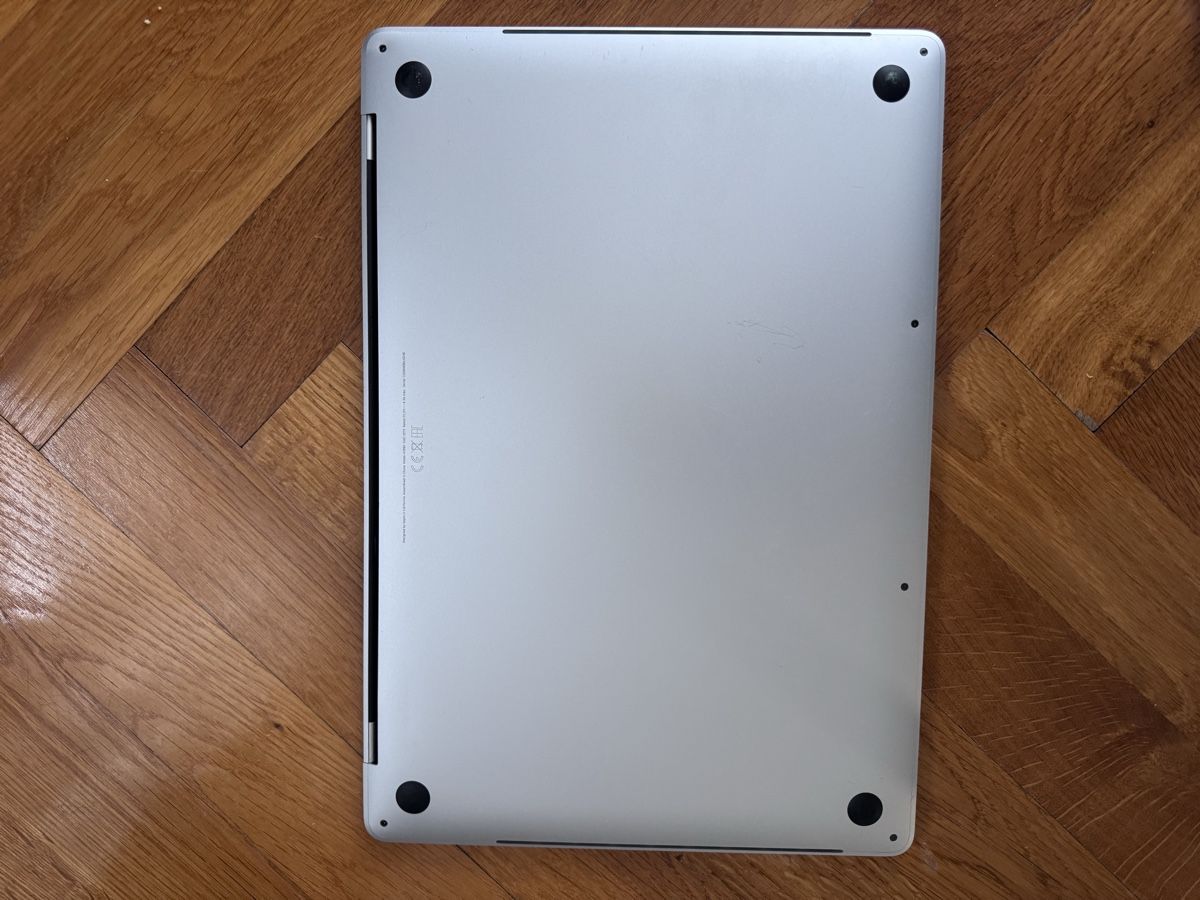Apple Notebook: Apple MacBook Pro A1990 15" 2018 – Difettoso da Renens VD venduto da nic_7dnb 1