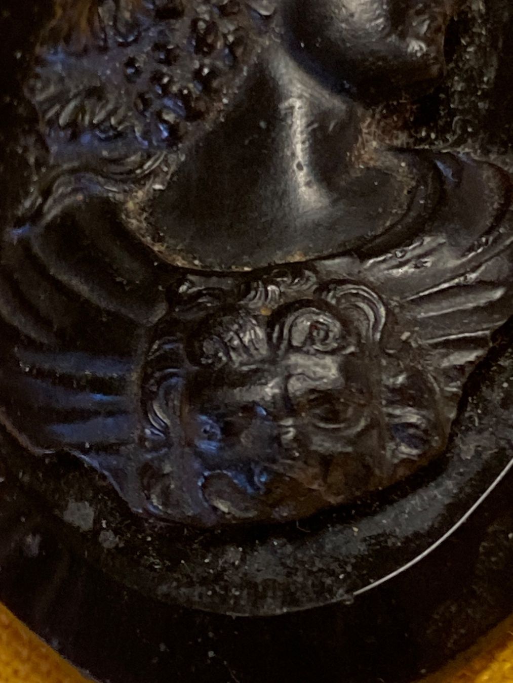 Spille & Fermagli: Cameo Gemme Brosche Bakelit – Usato da Bern venduto da Jwpm66 2