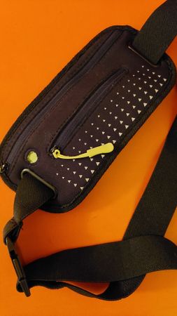 Gürteltasche/ Bauchtasche / schwarz stretch - sehr elastisch