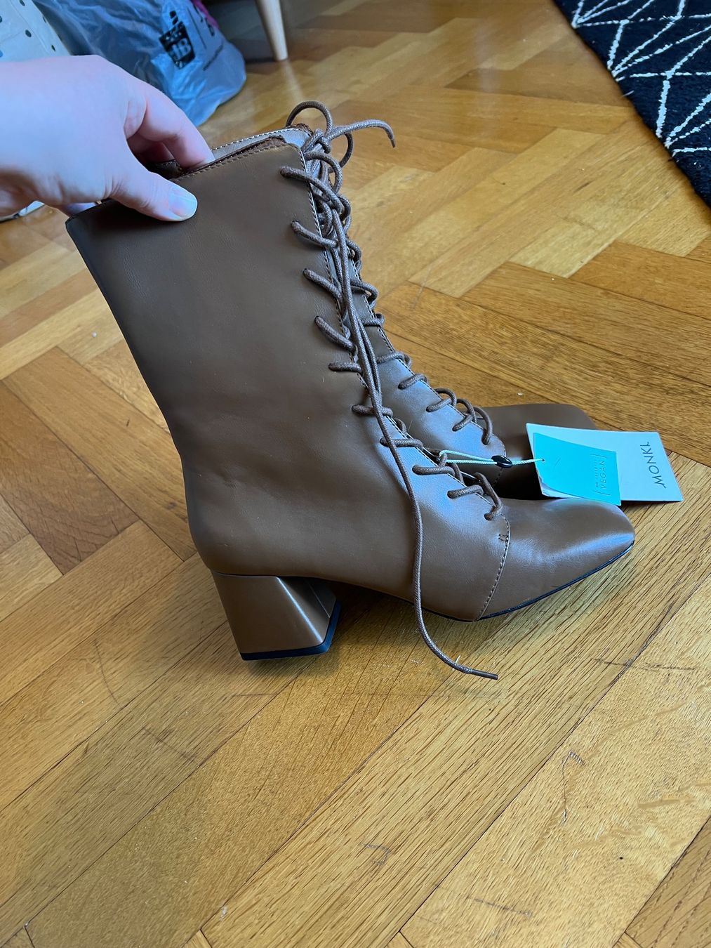 Scarpe da donna: Bottines Thelma Monki 38 – Nuovo (secondo la descrizione) da Neuchâtel venduto da Thesebootsaremadeforwalking