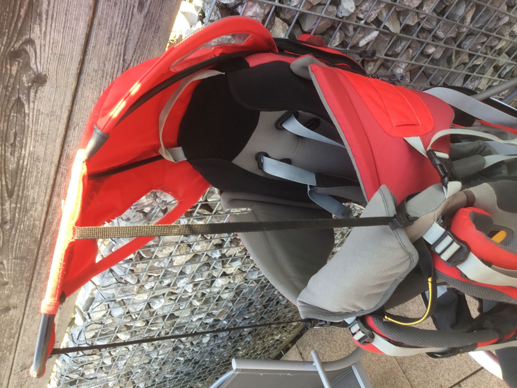 Jack Wolfskin Marsupi portabebè: Porte-bébé Jack Wolfskin Rückentrage Sonnendach – Usato da Courtaman venduto da Rmoleson 4