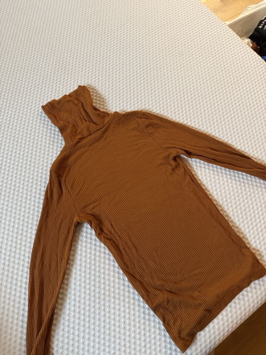 Maglioni & Felpe: Feinripp Rollkragenshirt, Herbstgarderobe, Grösse M – Usato da Rubigen venduto da liciaaisha77 1