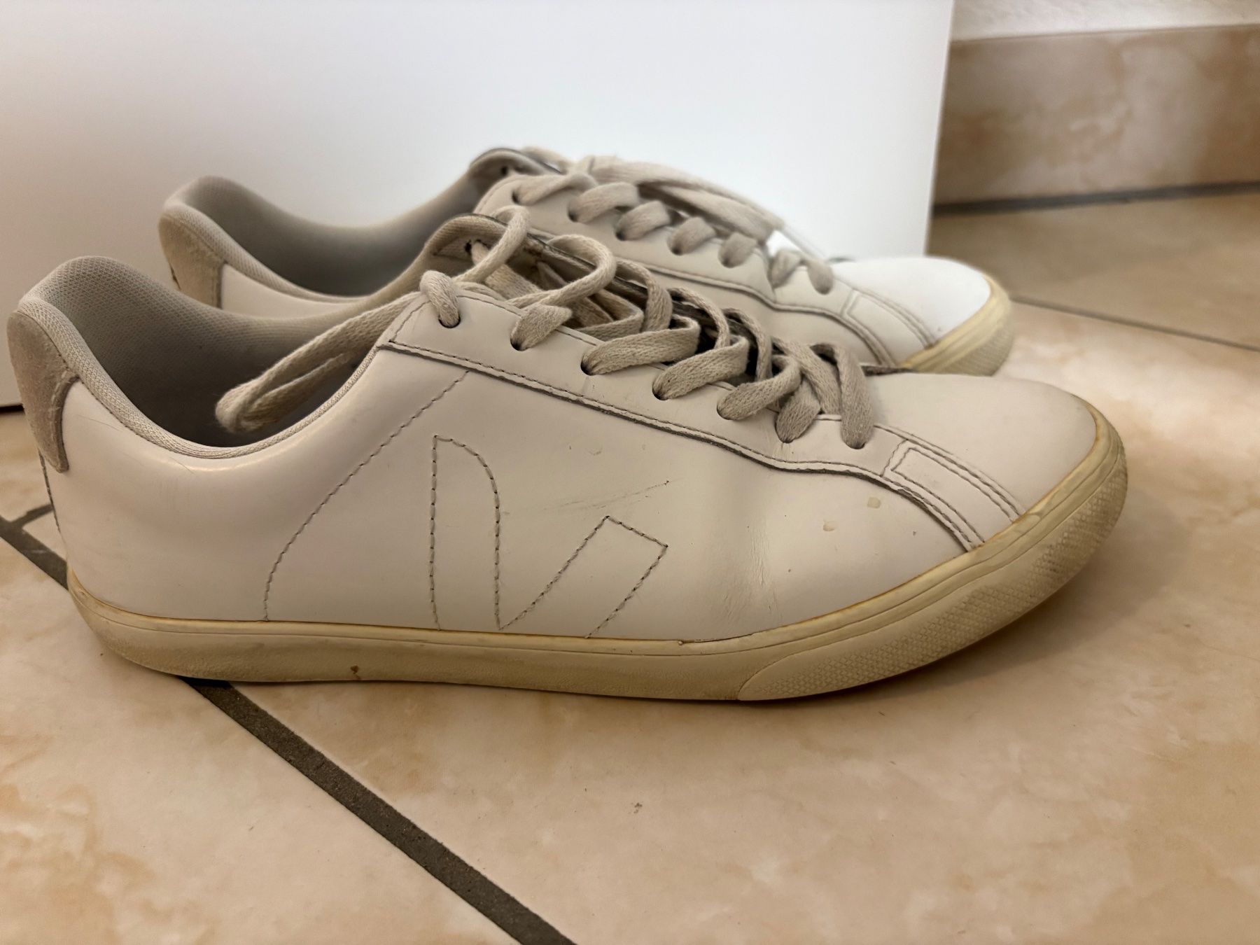 Veja Scarpe da donna: Veja Shoes Sneakers - Size Grösse 40 – Usato da Muzzano venduto da Sidney_3