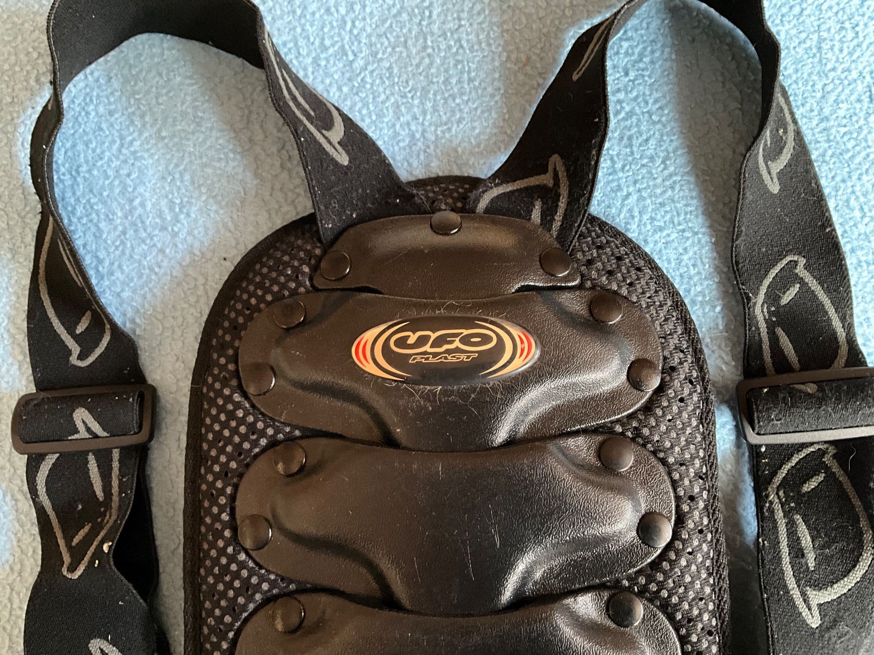 Schutz & Schoner: Rückenpanzer Skisport – Gebraucht aus Zürich von almaluisa 2