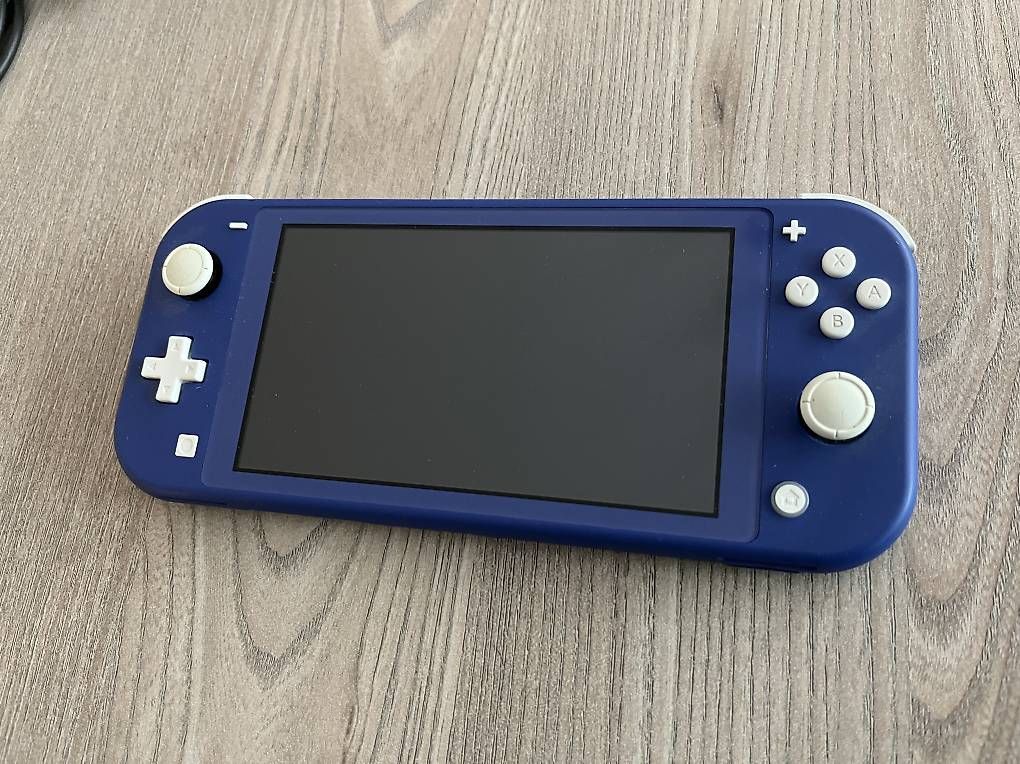 Consoles: Nintendo Switch Lite Blau – D'occasion à Hausen AG par Suti5212 1