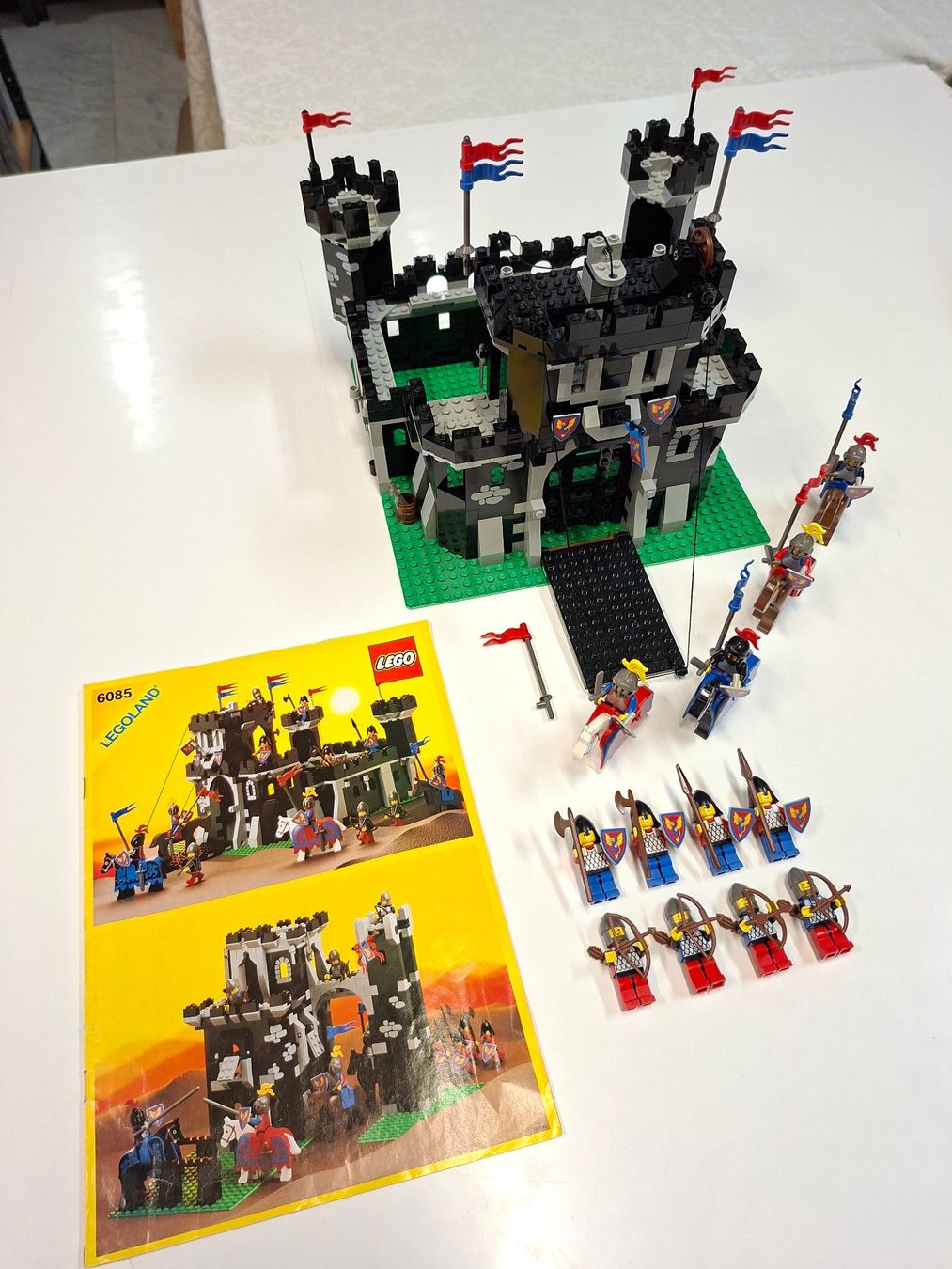 Lego Jouets: Lego 6085 Black Monarch's Castle – D'occasion à Sils im Domleschg par AMAG_AUDI_ZH 1