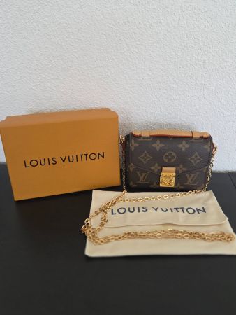 Louis Vuitton Monogram Micro Metis