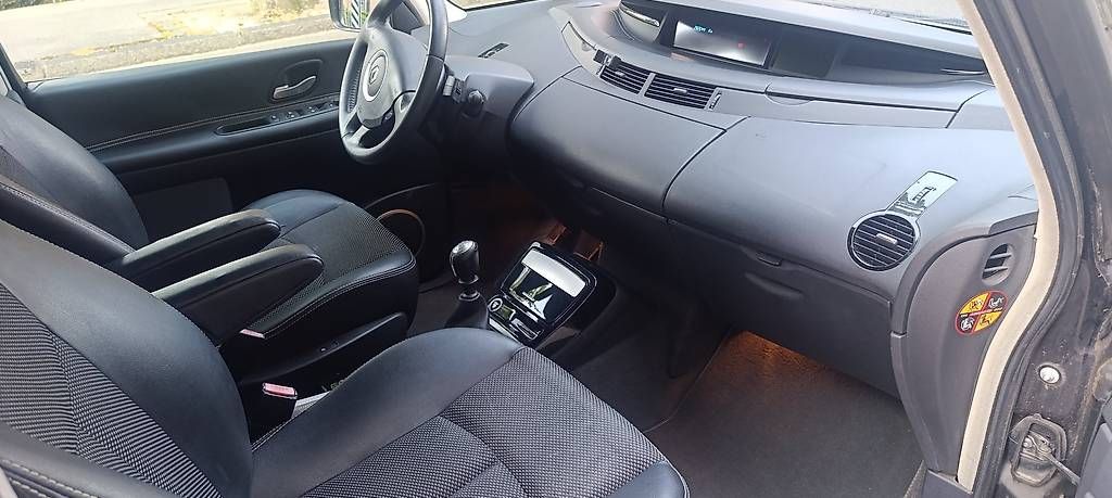 Automobili: Renault espace 2.0 dci expertise Juliet  – Usato da Montreux venduto da rao_r66l 3