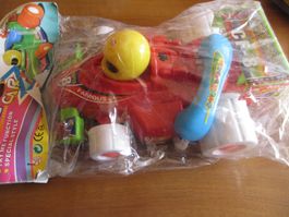 grosses Spielzeugauto - neu