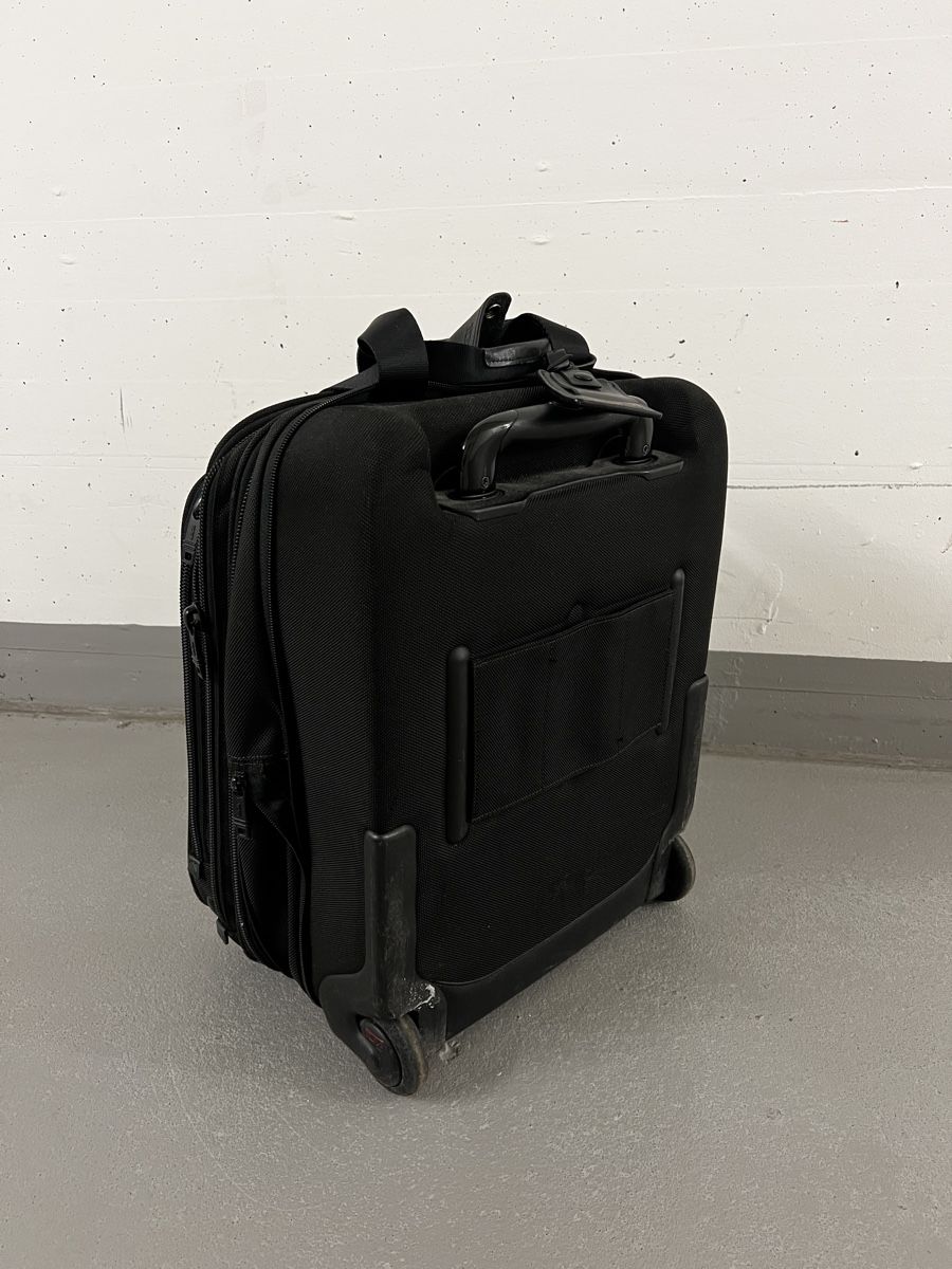 Tumi Valigie: Tumi Koffer ALPHA Handgepäck /Aktentasche – Usato da Cham venduto da ingold_a 1