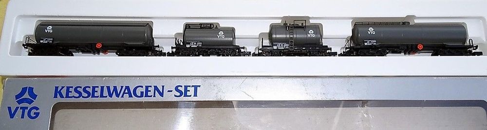 Coffret 2 wagons citerne à 3 essieux ESSO ARNOLD-HN6610 - UTM Modélisme