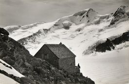 Finsteraarhorn-Hütte