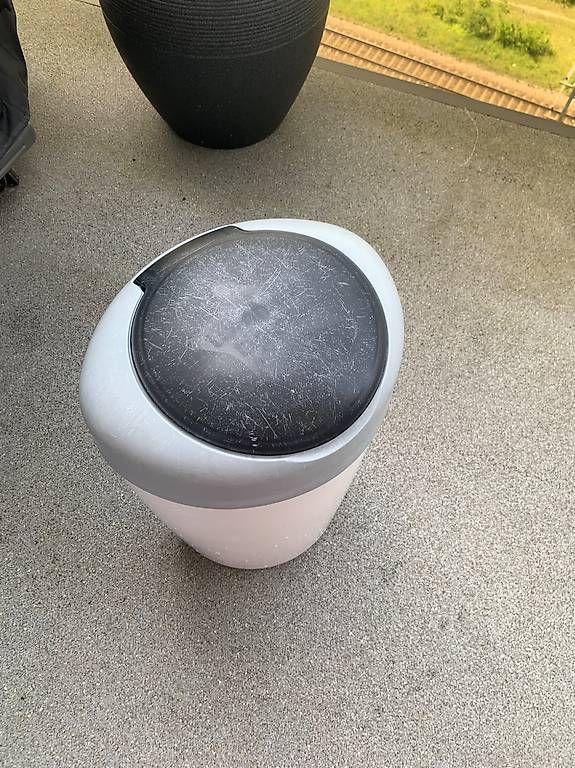Abfalleimer: Tommee Tippee Windeleimer mit 5  – Gebraucht aus Baar von audreydes 2