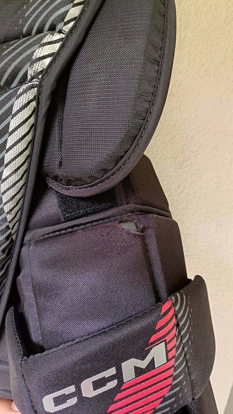 Ccm Schutz & Schoner: Goalie Brustpanzer CCM – Gebraucht aus Fischingen von Mkr81 3