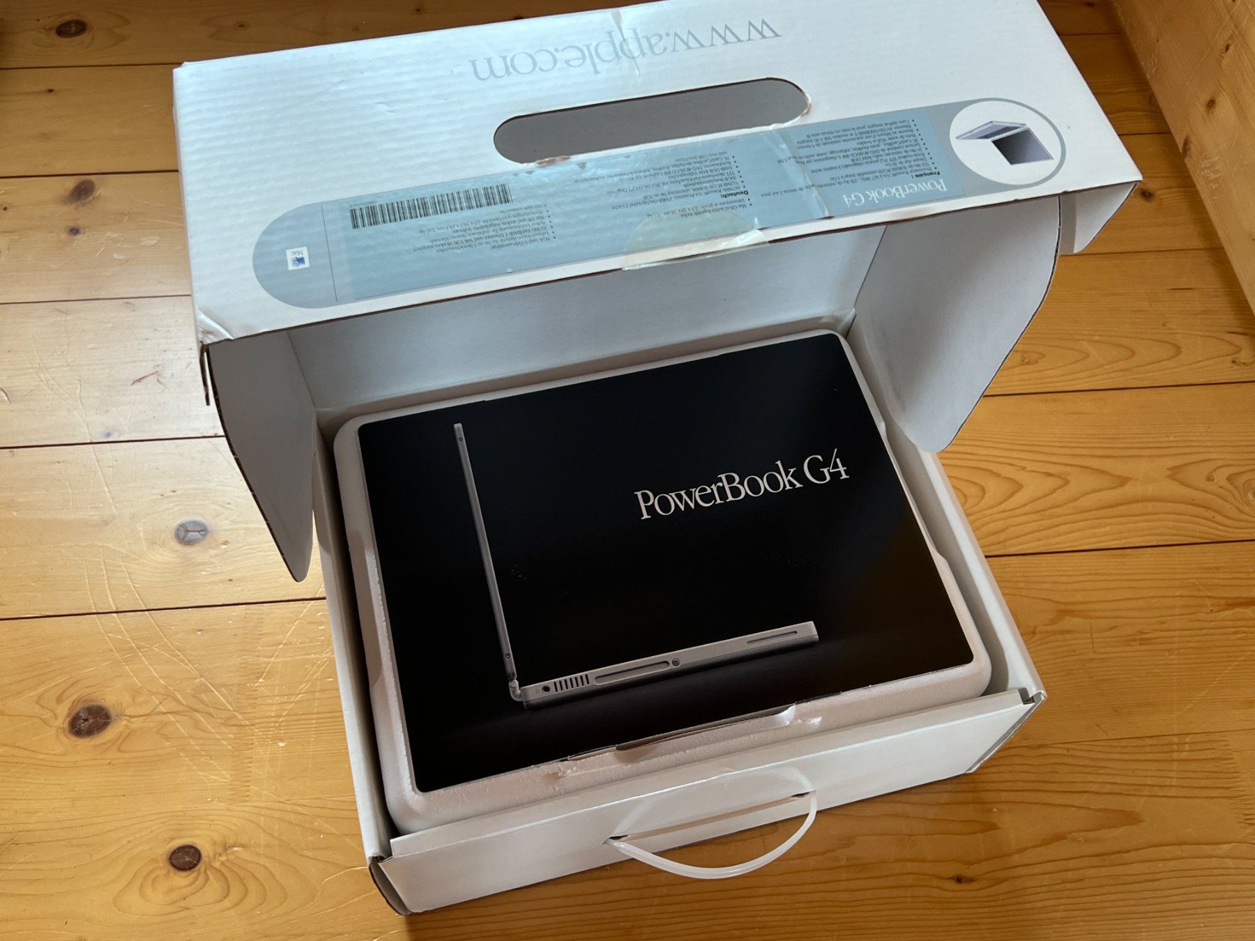 Apple Notebook: Original Apple PowerBook G4 Titanium-Verpackung – Usato da Lütisburg venduto da wiesenpippau 5