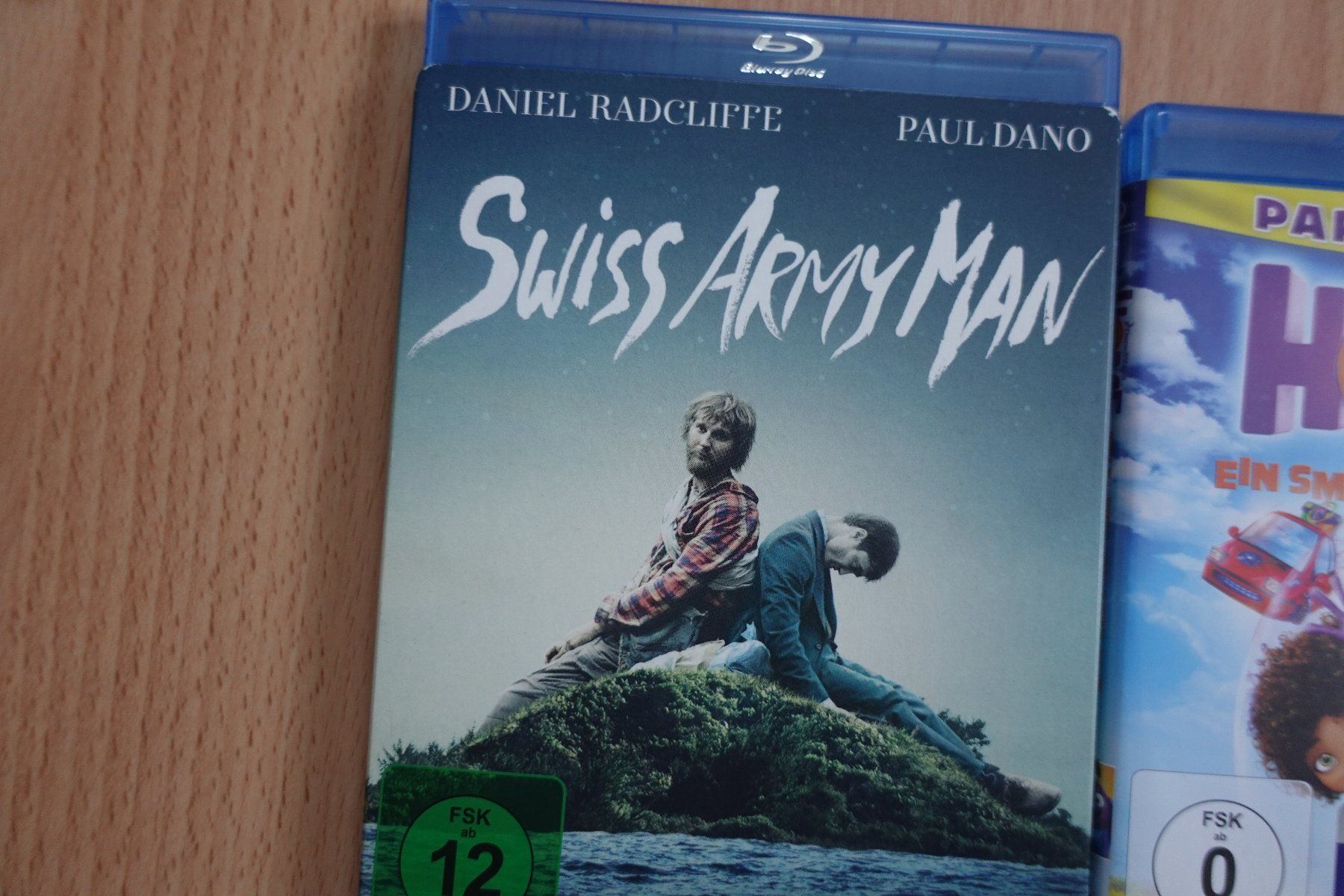 Alle DVDs: Blueray Swiss Army Man & HOME – Gebraucht aus Ettiswil von maimaiswiss 1