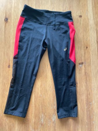 Asics Damen Sportleggings 3/4 schwarz-rot mit Mesh