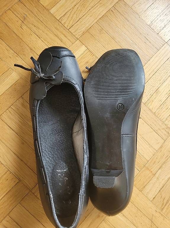 Damenschuhe: Pumps gr. 39 – Gebraucht aus Pfäffikon SZ von Mrs.Moneypenny 1