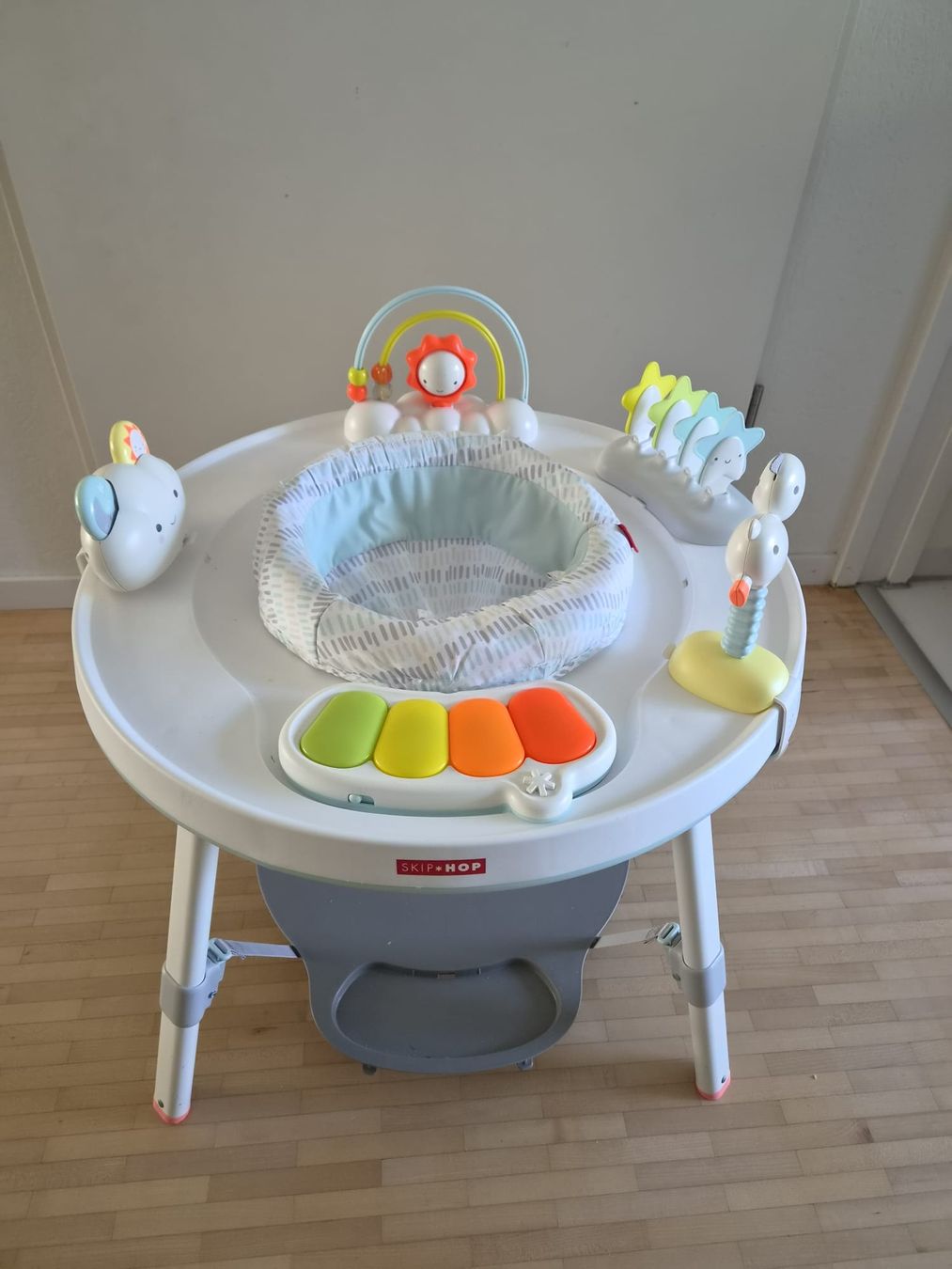 Spielzeuge: Skip Hop Activity Center 3in1 – Gebraucht aus Maur von Soloth.