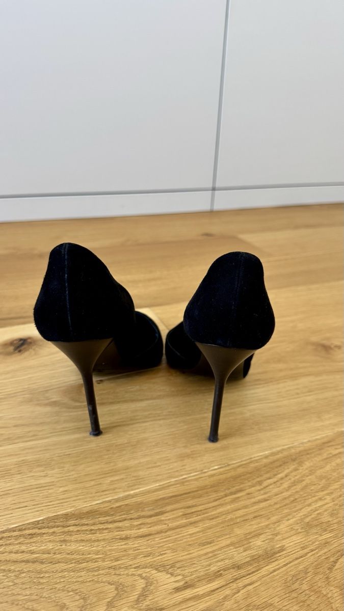 Burberry Scarpe da donna: Burberry Black Suede Heels - Pointed Toe - Size 38 – Usato da Dübendorf venduto da Pink.Blue 2