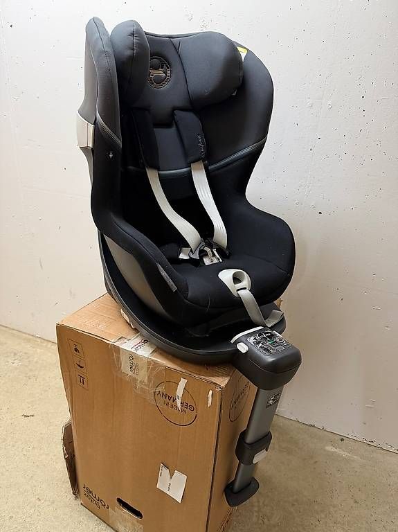 Cybex Seggiolini per auto: Siège auto Cybex Sirona M2 i-Size avec base isofix – Usato da Epalinges venduto da sinal.co