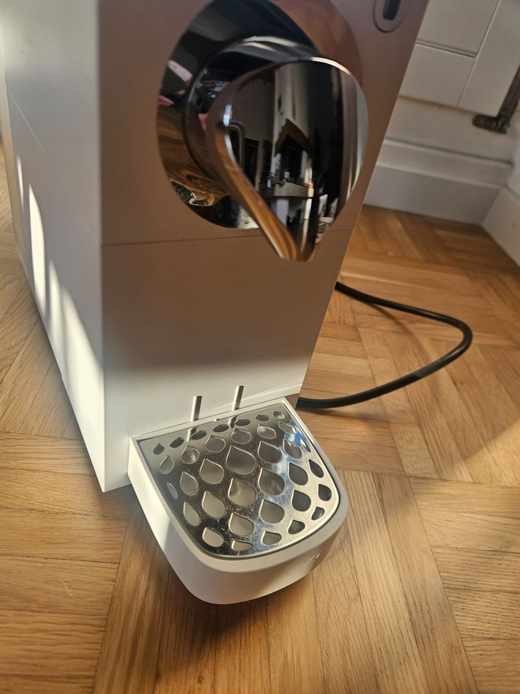 Delizio Macchine per caffè & Macchine per espresso: Delizio Kapselmaschine Una Automatic – Usato da Oberhelfenschwil venduto da tup12 3