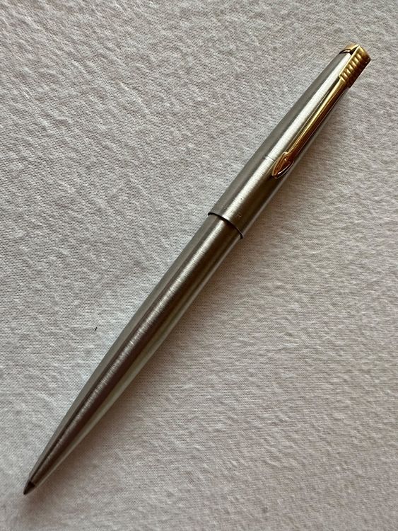 Parker Kugelschreiber 5. – Modell 2073224, Parallelimport Aus Japan, Mit Praktischem Taschen-Clip