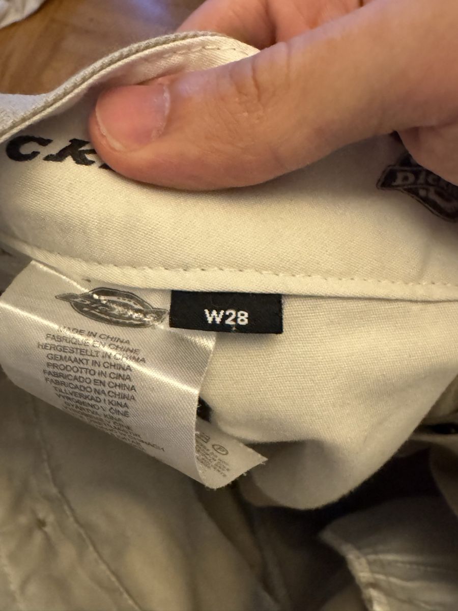 Dickies Pantaloni: Pantalon Dickies beige taille W28 – Nuovo (secondo la descrizione) da Genève venduto da pau_nt5g 2