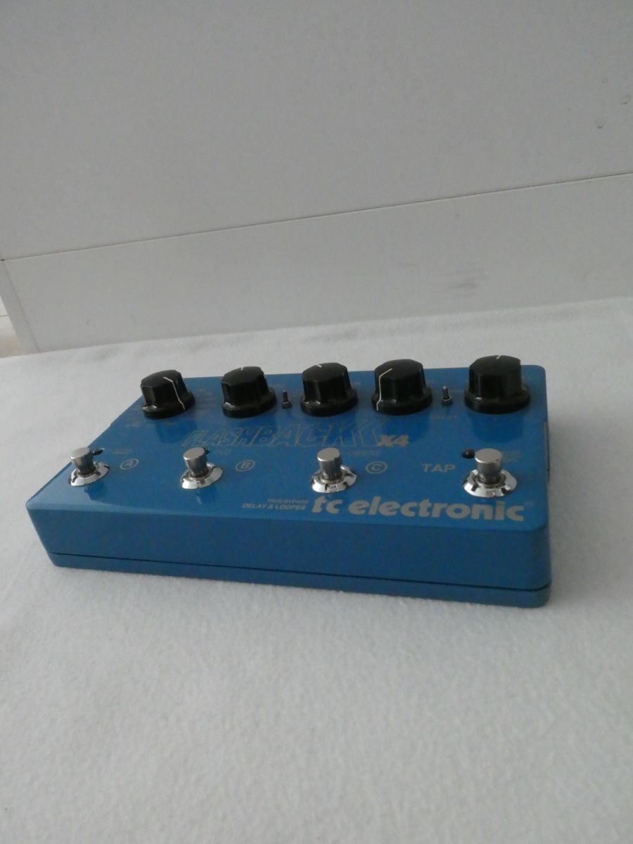 Strumenti musicali: Flashback X4 Delay and Looper – Usato da Bäch SZ venduto da sca_9yxp 1